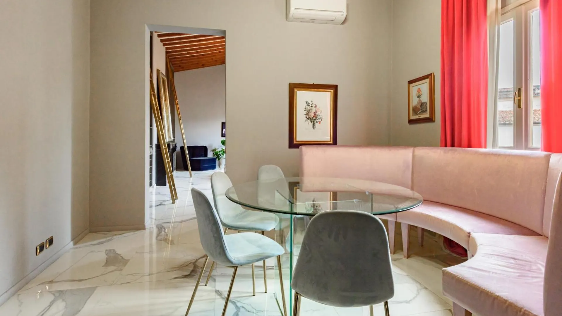 Regina House By Mmega Apartment Florence Italy